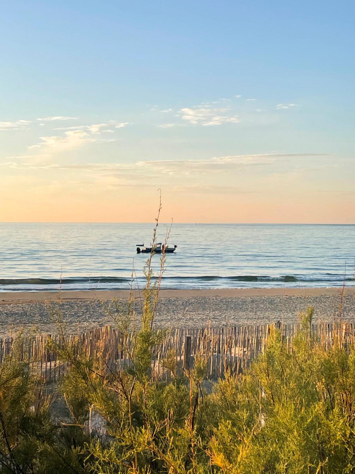 Mas Andalou Fabuleuse Premiere Ligne De Mer, Plage Privative Frontignan Exterior photo